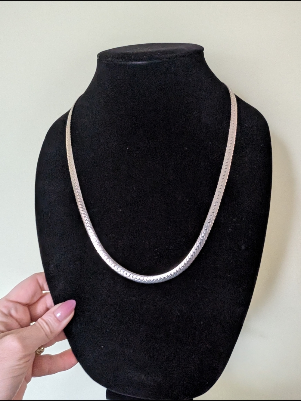 Classic Silver Herringbone Necklace - Elegant Women’s Jewelry